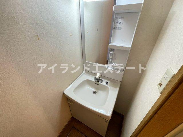 ティーセン邸　通風良好　バストイレ別　独立洗面台の洗面所
