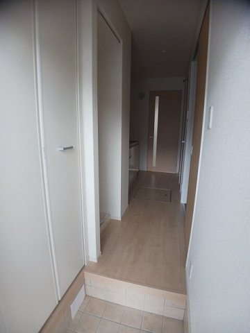 エクセレントＢの玄関|収納もある玄関です