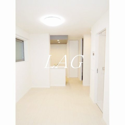 【居間・リビング】 | パレッソ | 洋室のお部屋です。