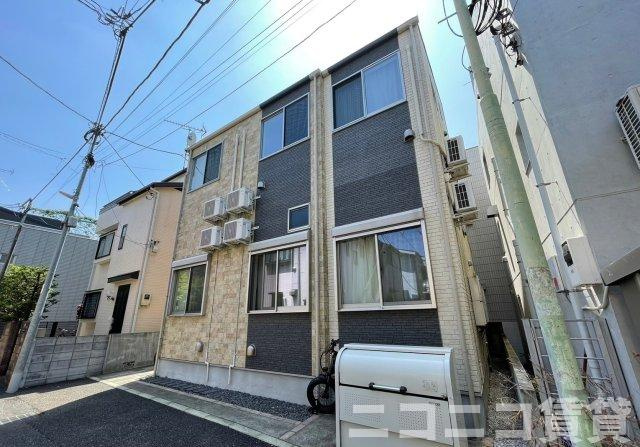 渋谷区笹塚３丁目のアパートの外観
