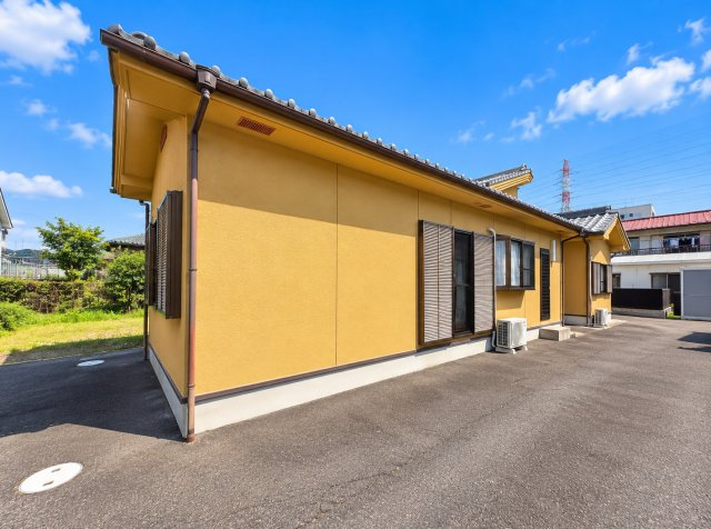 泉佐野市中庄戸建の外観