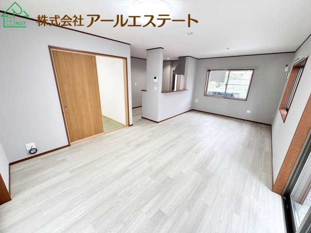 姫路市大善町　　JR「東姫路駅」徒歩12分の居間・リビング