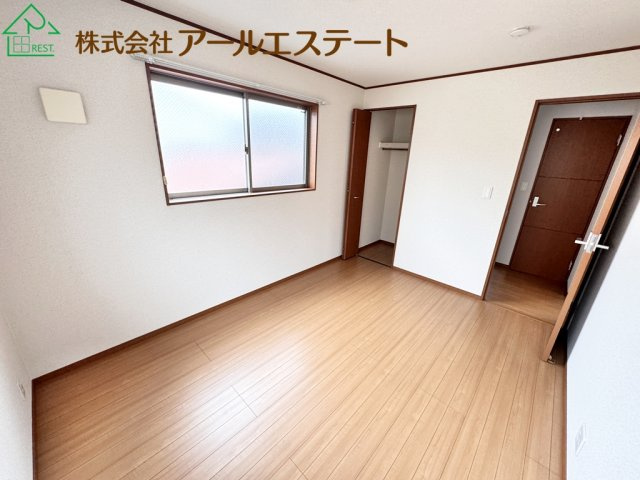 姫路市大善町　　JR「東姫路駅」徒歩12分の洋室