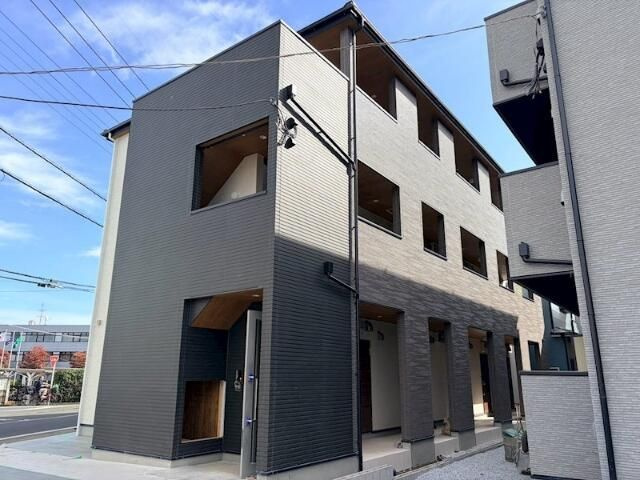 スリジエ狭山ヶ丘の外観