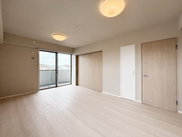 D‘クラディア平井ルミナージュ　6階　角　部屋　リ　フォーム済の洋室