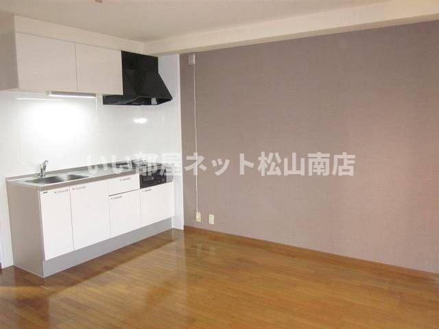 【キッチン】 | コモドハウス