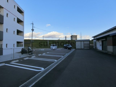 【駐車場】 | カンパーニュアウローラ