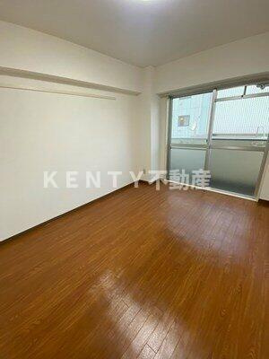 【居間・リビング】 | キャッスルマンション大森Ａ号館 | こちらの居間で趣味の時間をお楽しみください