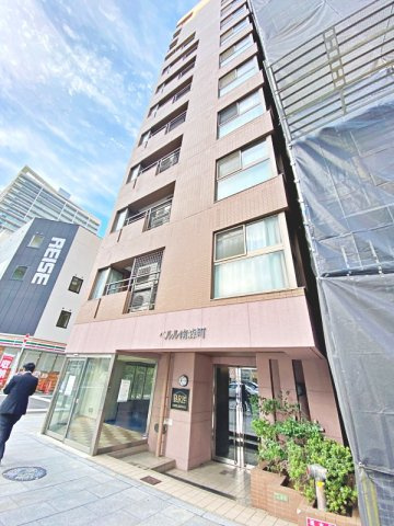 ペルル南森町の外観