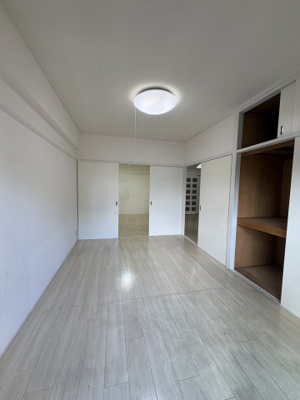 【洋室】 | ライオンズマンション大名 | きれいな洋室です