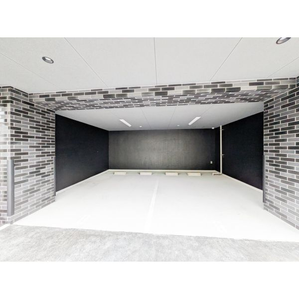 Alivis野田阪神の駐車場