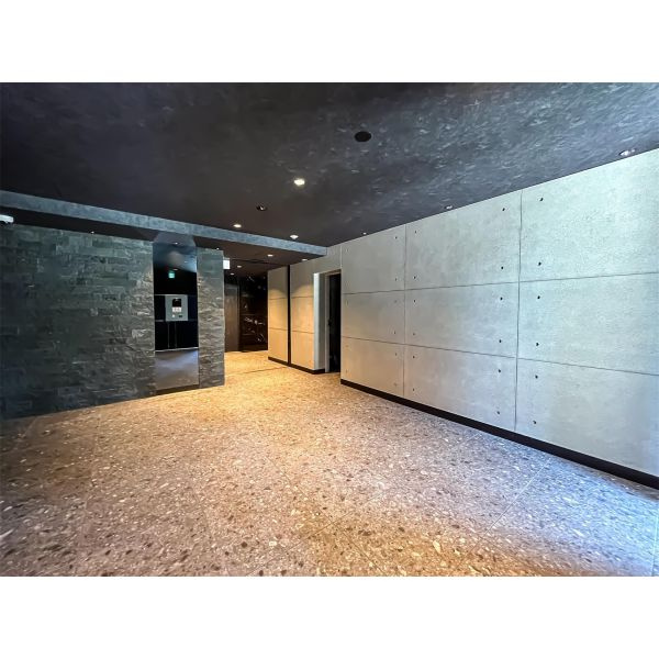 S-RESIDENCE阿波座chiaroのロビー