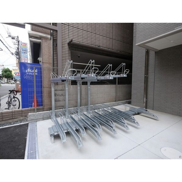 ArtizA南船場の駐車場