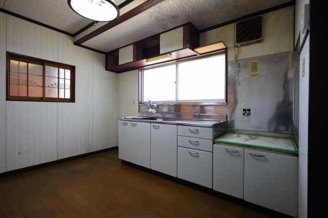 上山田平屋のキッチン