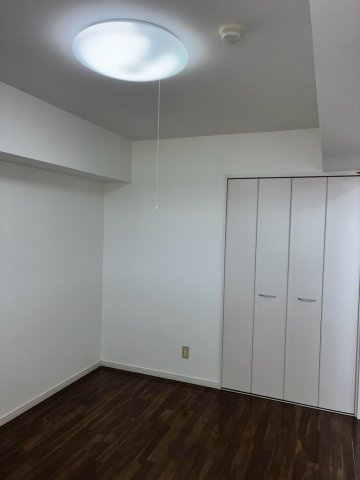 Ｍａ．サンセヴェリアの洋室