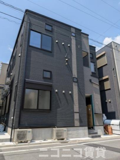 足立区千住緑町２丁目のアパートの外観