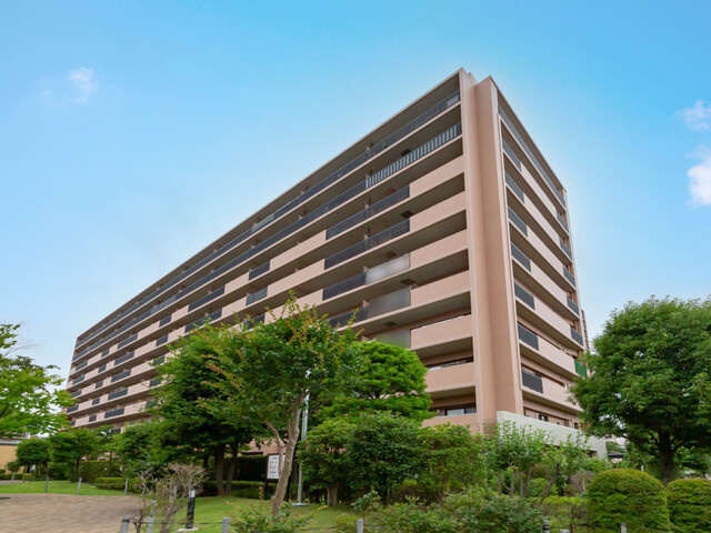 コスモステージ荒川遊園の外観|コスモステージ荒川遊園：平成１２年築の耐震基準適合マンション、コスモステージ荒川遊園は即日現地案内可能となっておりますので、お気軽にお問い合わせください！