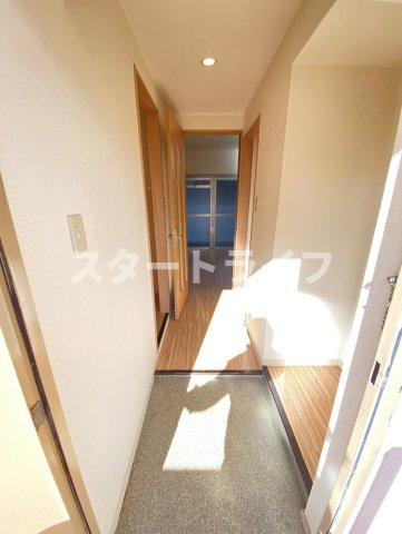 大阪市東淀川区東中島４丁目の賃貸マンションの玄関