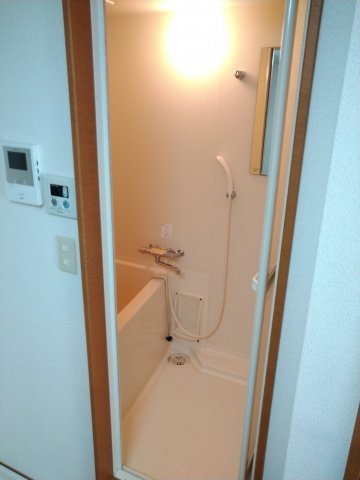 トノブール西荻の浴室|日々の疲れを癒すお風呂付です
