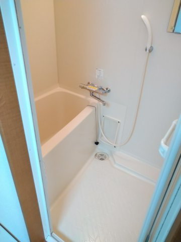 トノブール西荻の浴室|コンパクトで使いやすいお風呂です