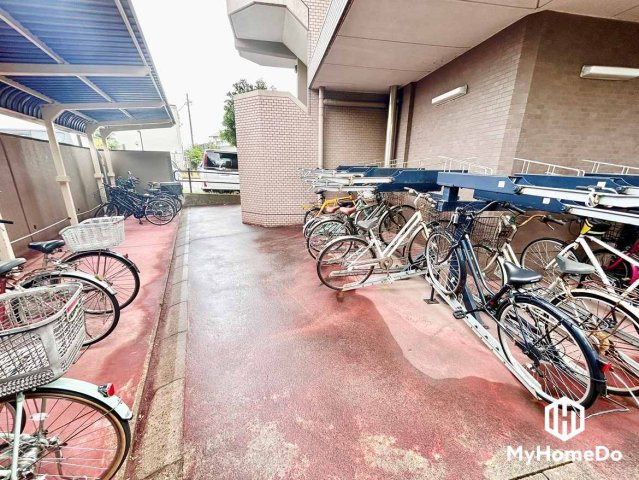 グランドメゾン小幡緑地の駐輪場