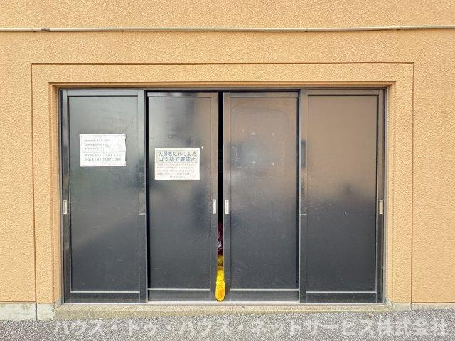 INSURANCE BLDG.XVのその他