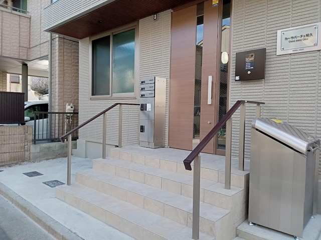 カーサパーチェ尾久のエントランス