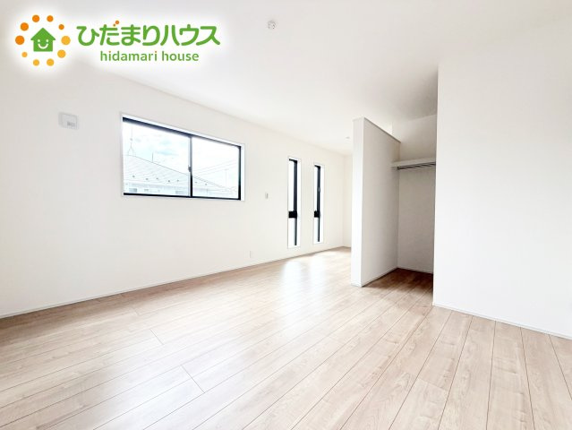 【寝室】 | 小美玉市羽刈2期　新築戸建 | ベッドを置いても余裕の広さがあります。パソコンや趣味のスペースなどインテリアを考えるのも楽しみですね！