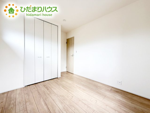 【洋室】 | 小美玉市羽刈2期　新築戸建 | ご家族様一人ひとりの大切なプライベート空間。シンプルなデザインなので、趣味・感性で個性的に飾ることができます♪