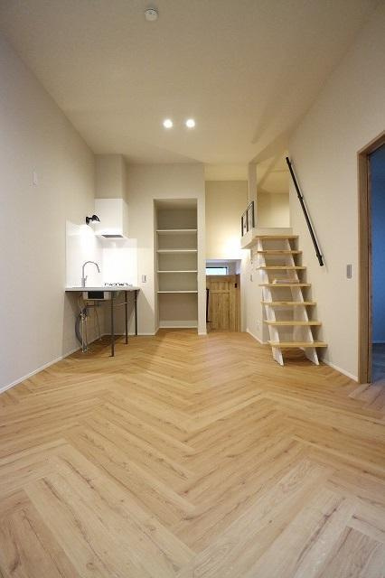 APT03の居間・リビング