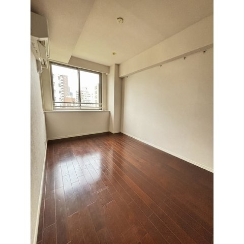 グランスイート明石町の居間・リビング