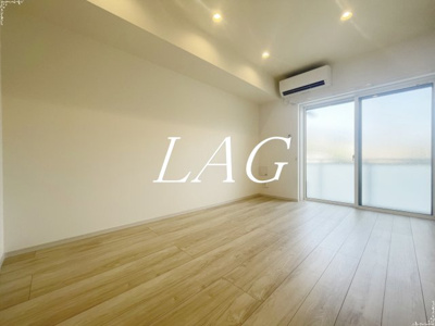 【居間・リビング】 | リブリ・さいたま新都心Ⅱ | 洋室のお部屋です。（同一仕様です。）