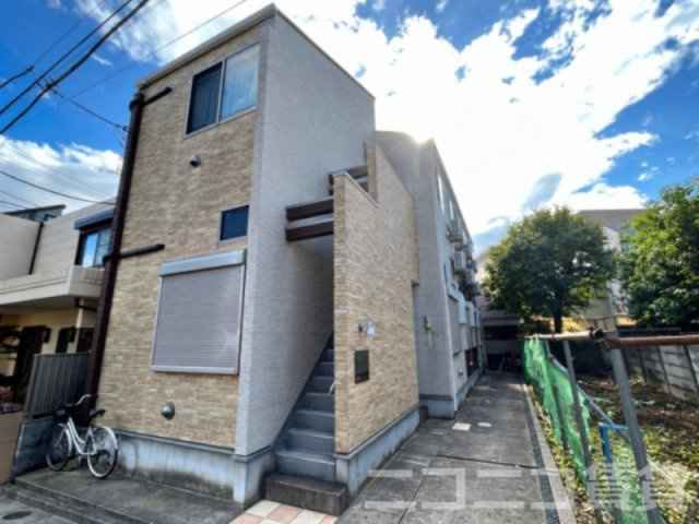 中野区弥生町１丁目のアパートの外観