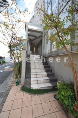 【エントランス】 | Crystal Court SIRIUS(クリスタルコートシリウス)