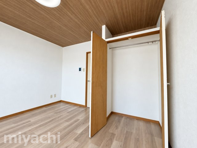 クリスタルハイツⅠの収納