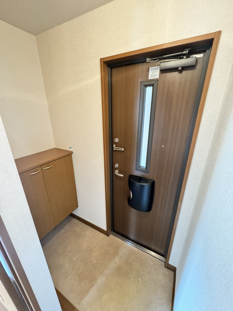 サンフェルティA棟の玄関