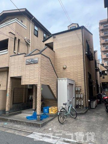 江戸川区東葛西５丁目のアパートの外観