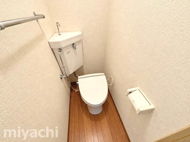 クリスタルハイツⅠのトイレ