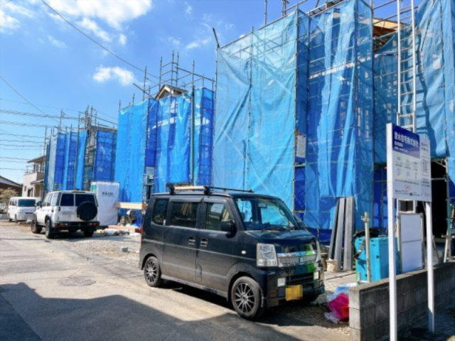 野田市中根4期　4号棟の前面道路含む現地写真