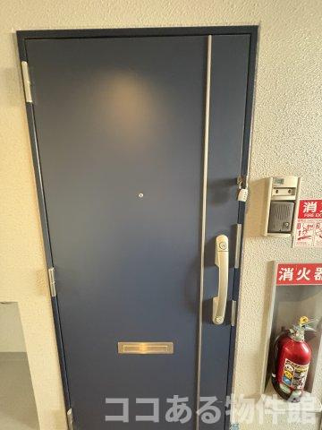 西舞子壱番館の玄関