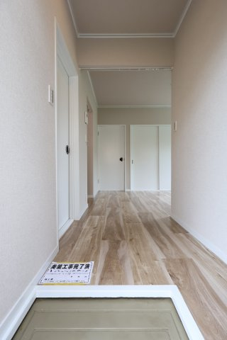 【玄関】 | ソレイユ狭山