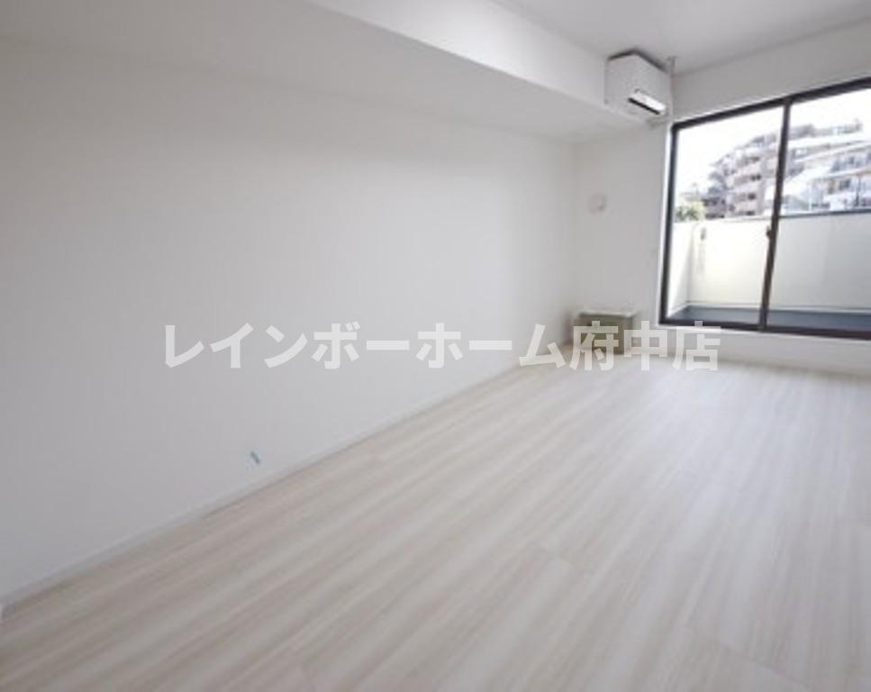casa rossoの居間・リビング