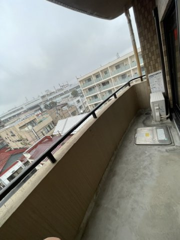 ハトヤマンション　太田町のバルコニー