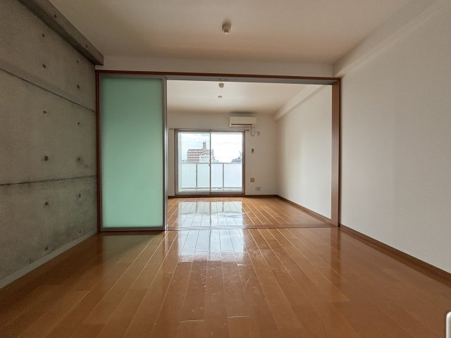ｎｏｔｉｃｅ　Ｆｕｎａｉｒｉｎａｋａｍａｃｈｉの居間・リビング