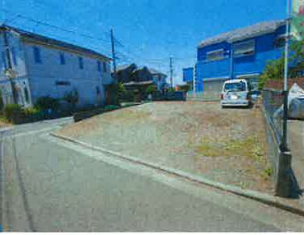 泉区和泉が丘1丁目 土地 3040万円の前面道路含む現地写真