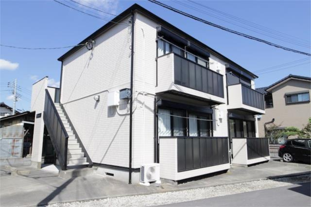 稲城市東長沼のアパート
