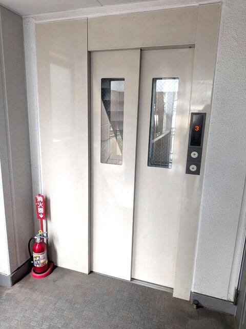 レジデンス千駄木３０２号室のその他