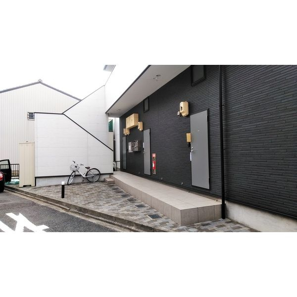 リーフアベニュー　名古屋市賃貸　仲介手数料無料のエントランス