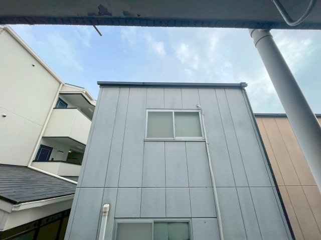 第5中本ビルの展望