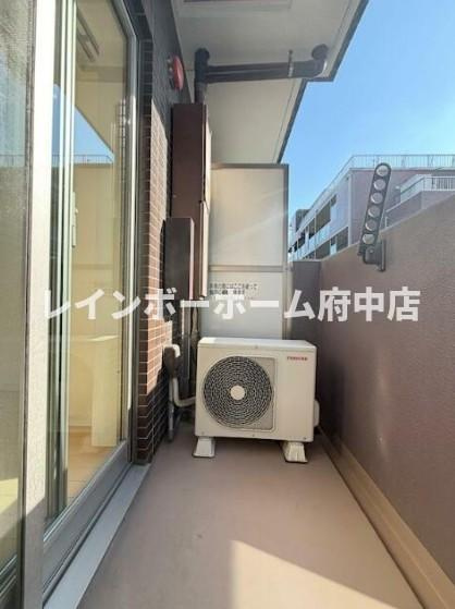 ヴィータローザ東府中のバルコニー